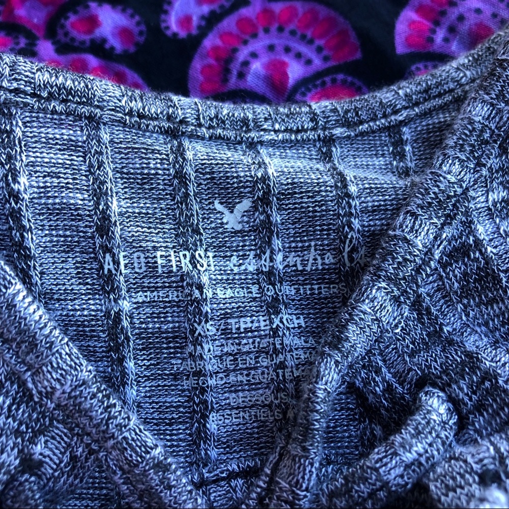 AEO Heather Gray Ribbed Tank - Picture 3 of 3